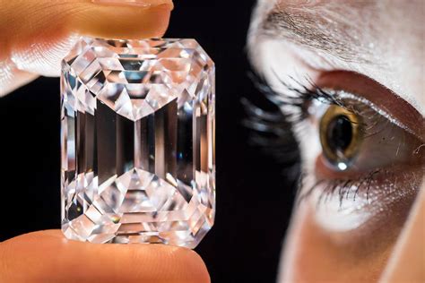 100 carat diamond hourglass